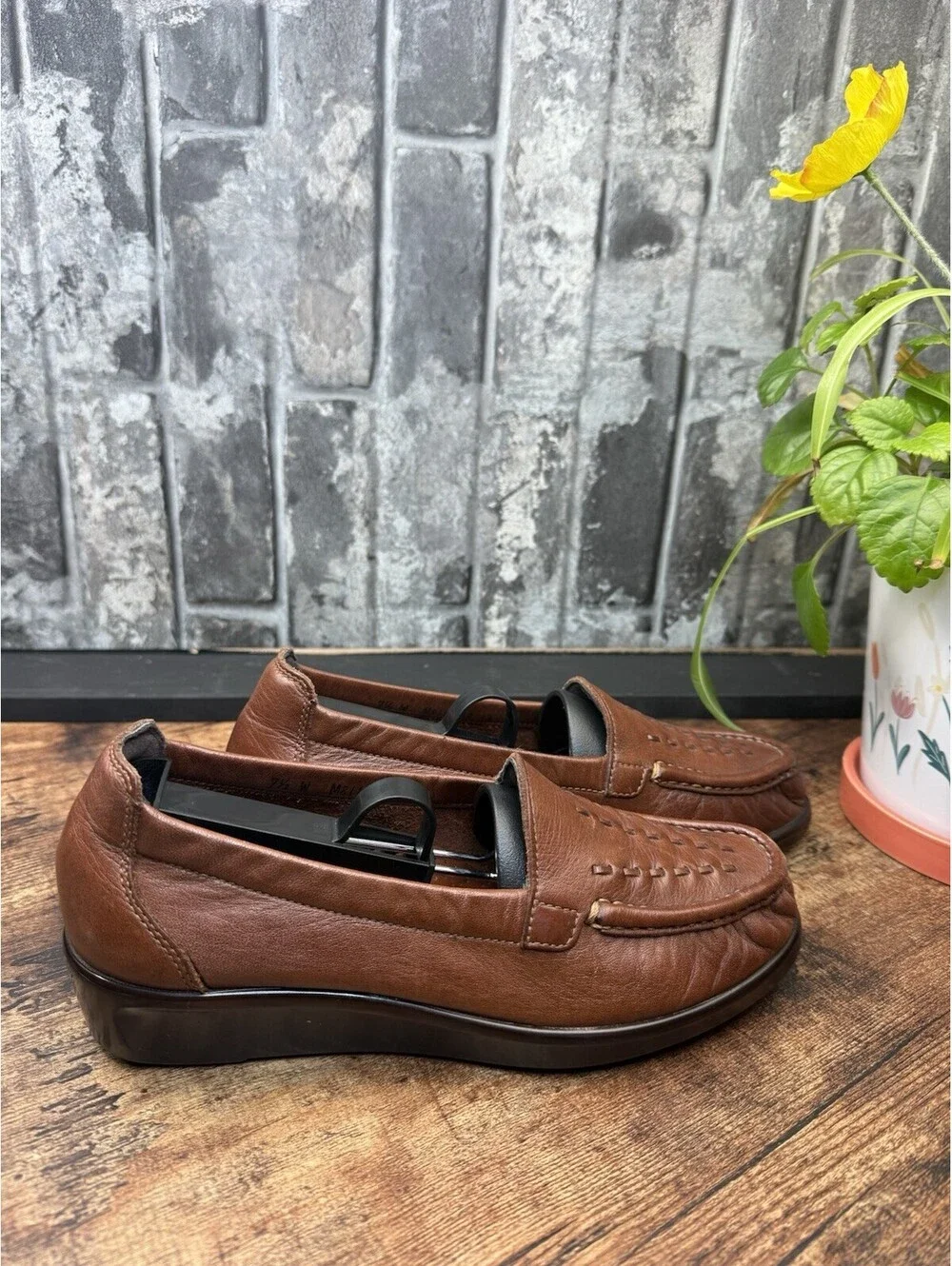 SAS Men’s Brown Leather Slip-On Loafer Comfort Round Toe US 7.5W